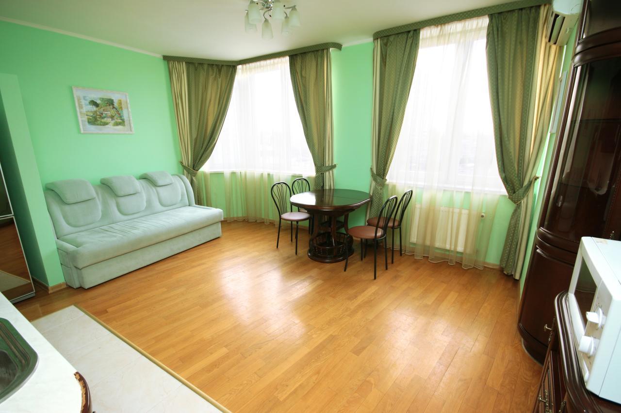 Inn Home Apartments - Livoberezhna Kiev Exterior photo